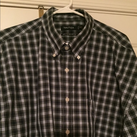 Nautica Button Down shirt. Men’s XXL - Picture 4 of 4